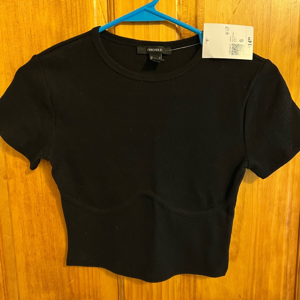 Brand New Forever 21 Short Sleeve Crop Top